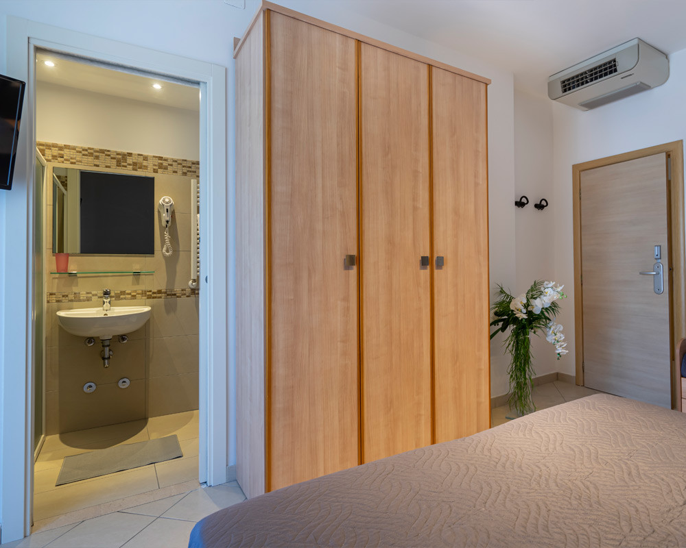 media._camere-comfort-multipla_3_hotel-mocambo_riccione