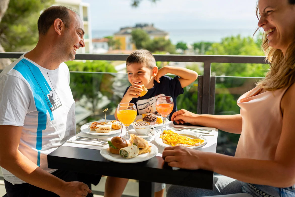 media.Gallery-Colazione_6Mocambo-Riccione