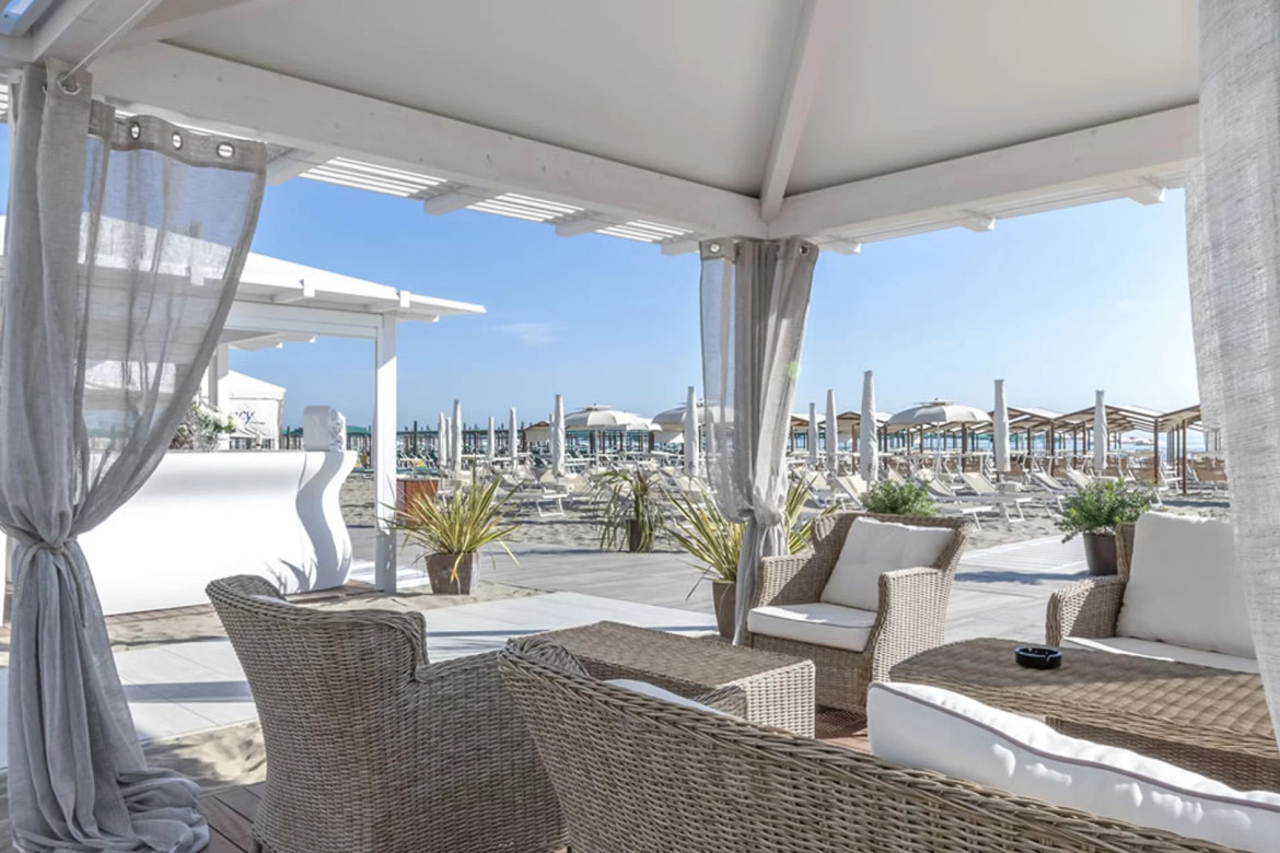 media.Slide-Spiaggia_1-Mocambo-Riccione