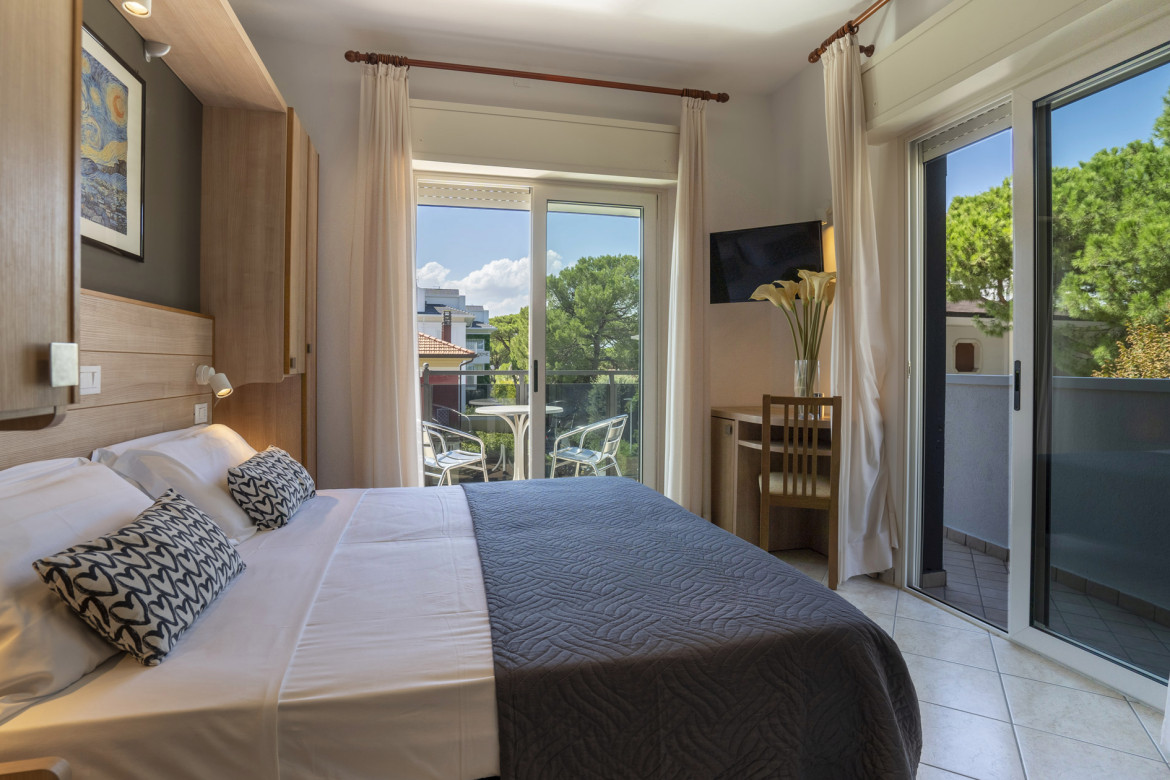 media.Slide-Camera-Comfort-Plus_1+Mocambo-Riccione