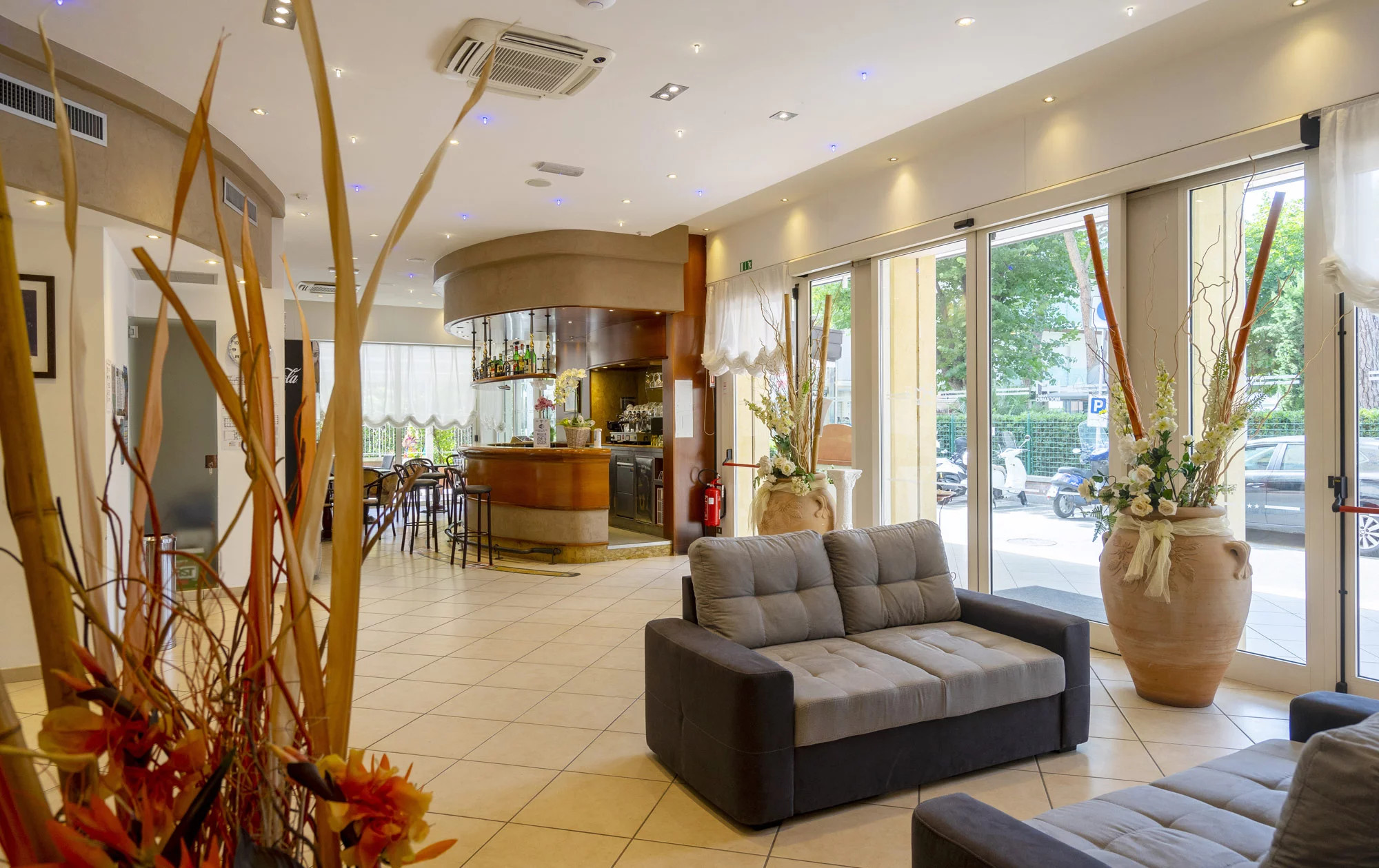 media.Slide-Servizi_2-Mocambo-Riccione