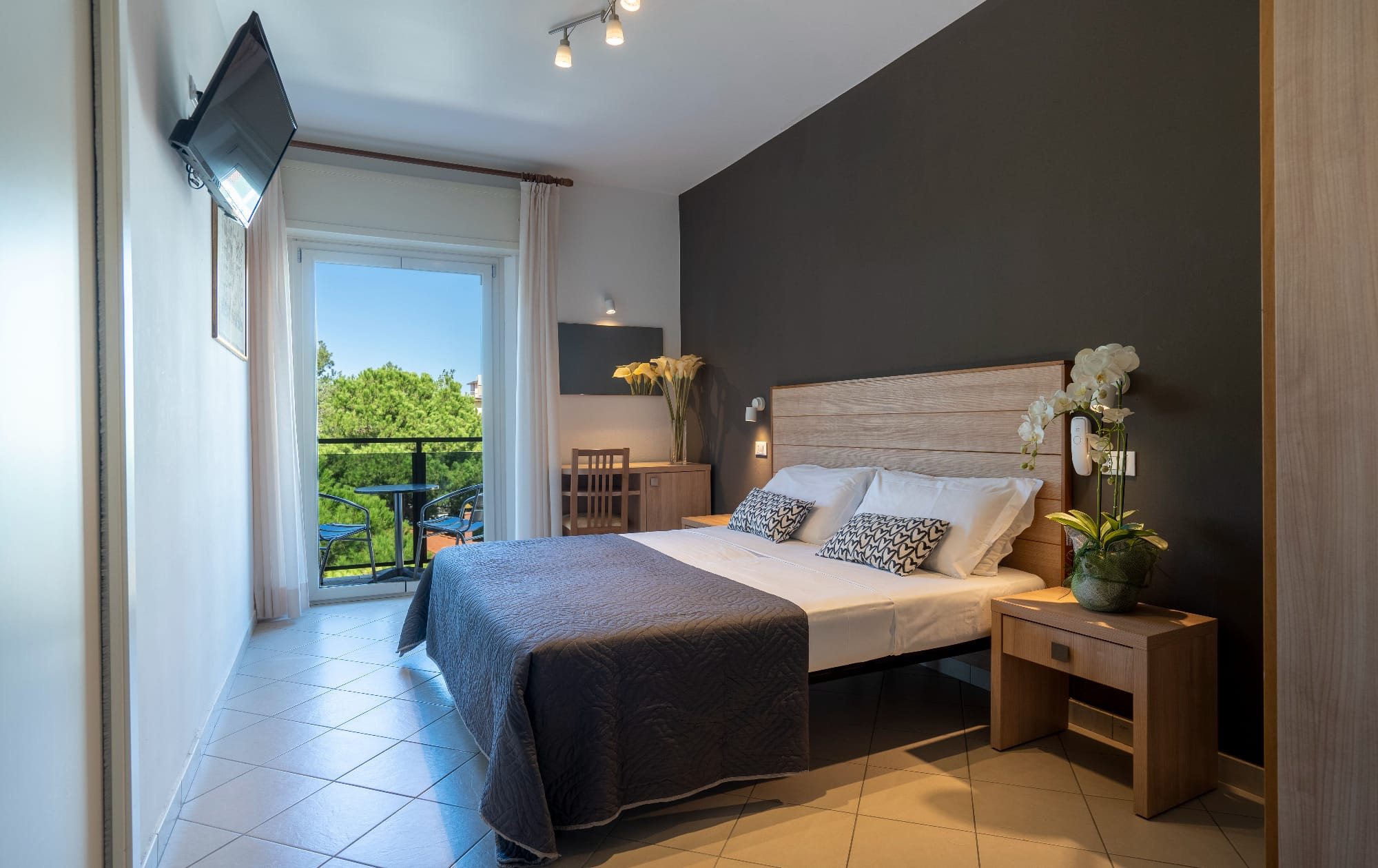 media.10130907_003_slide-camera-comfort_2+mocambo-riccione