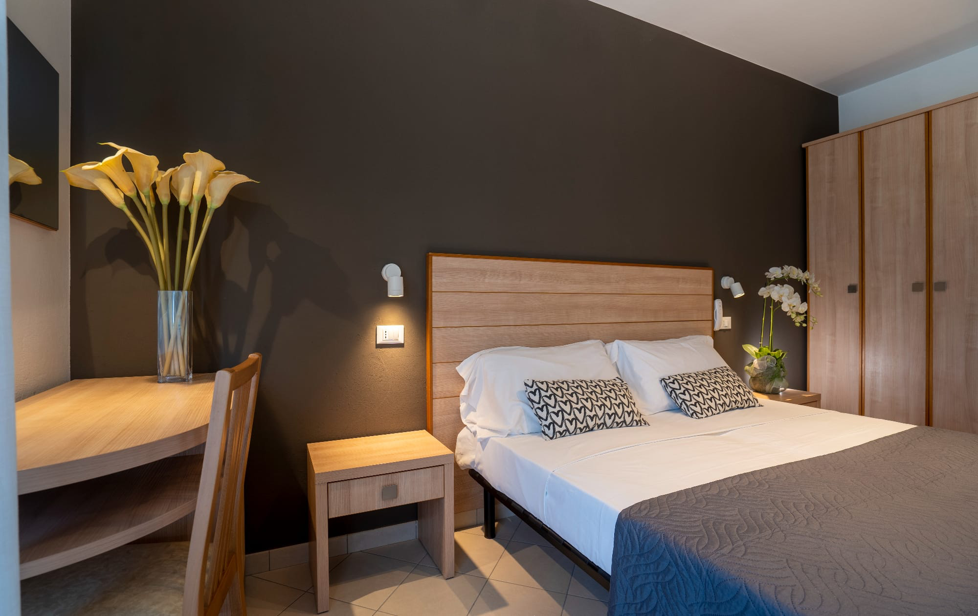 media.10130907_007_slide-camera-comfort_4+mocambo-riccione