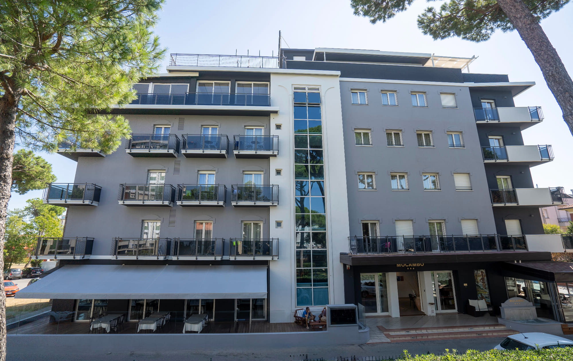 media.Slide-Home_3ok-Mocambo-Riccione